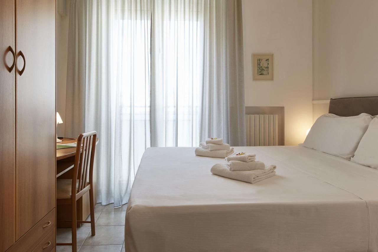 Hotel Tritone Senigallia Exterior foto