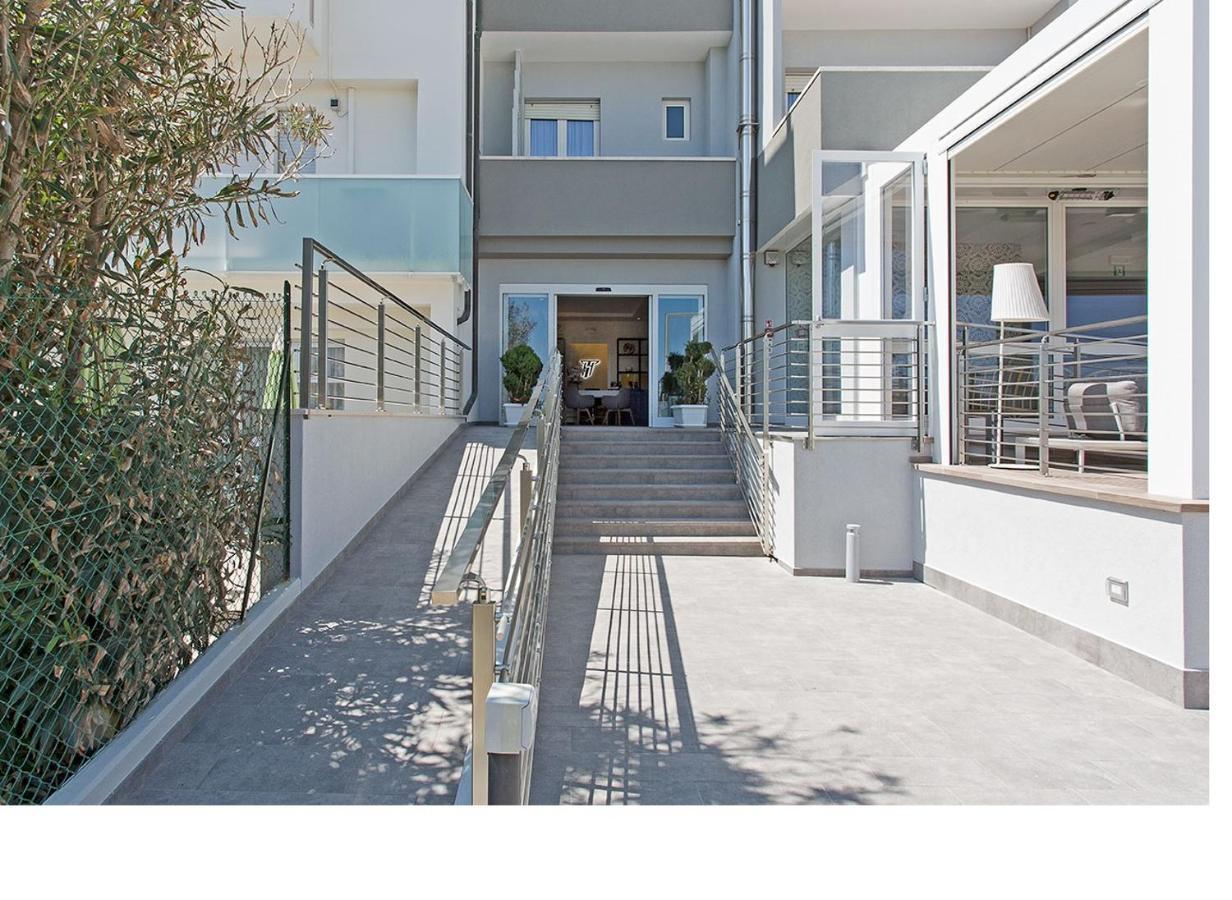 Hotel Tritone Senigallia Exterior foto